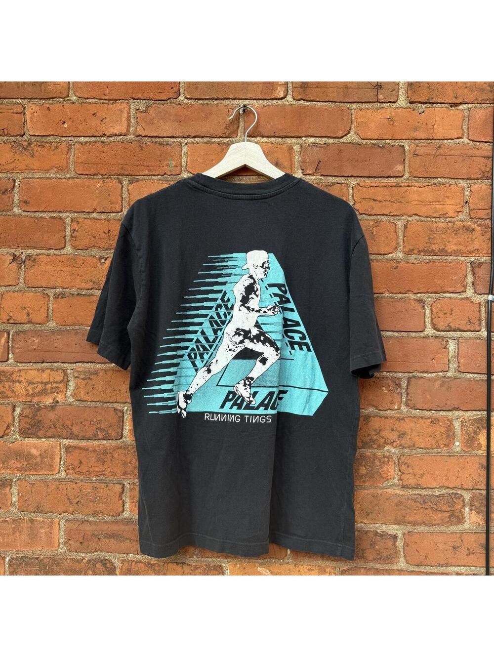 palace skateboards running tings t shirt L